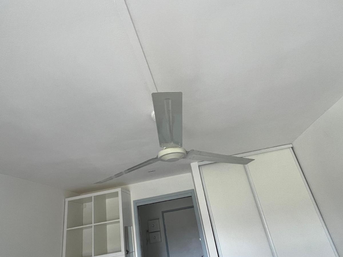 Joli Studio Tres Clair A Proximite Mer Pour 3 Personnes La Londe-les-Maures Ngoại thất bức ảnh